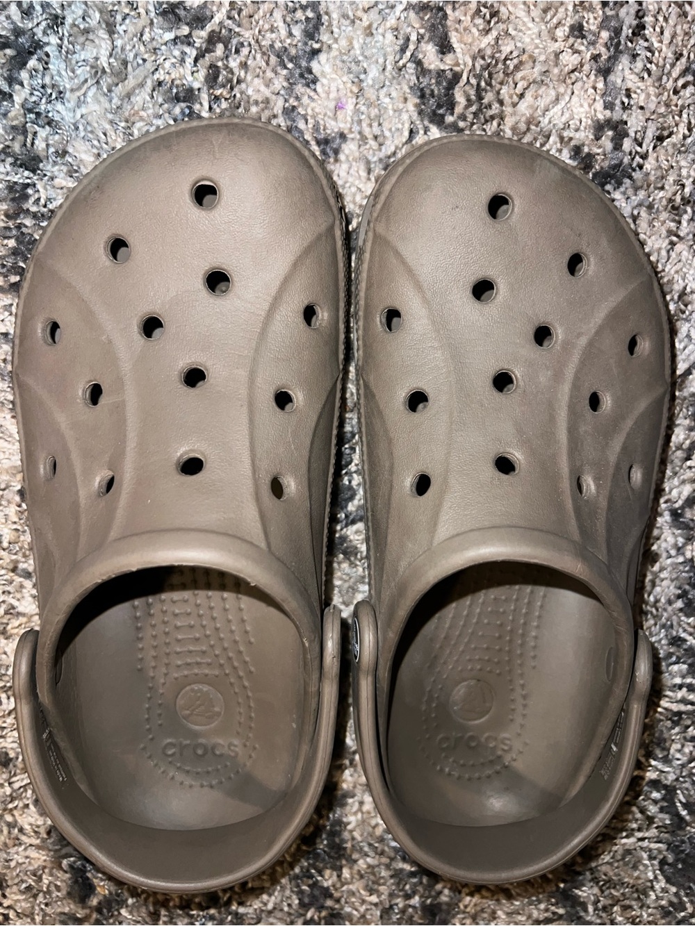 CROCS Classic Clog in Olive/Brown Tone